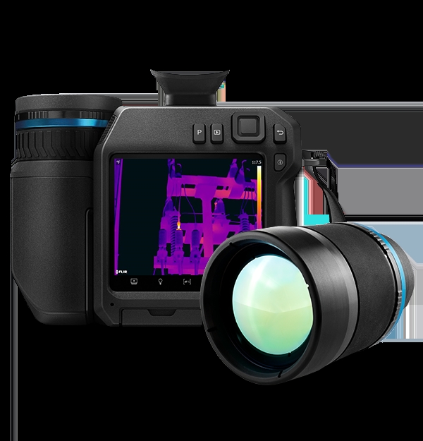 FLIR T840 帶有取景器的高性能紅外熱像儀，適用于戶外檢測